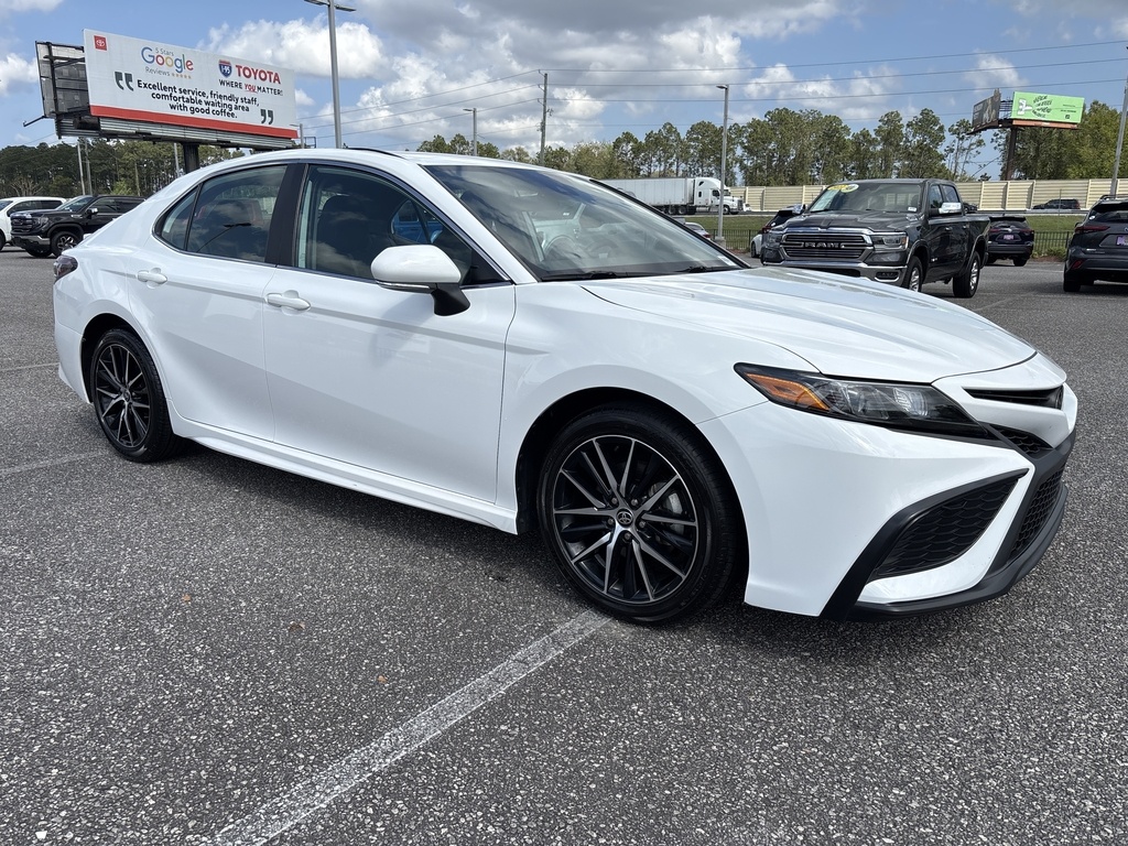 2023 Toyota Camry SE photo 7