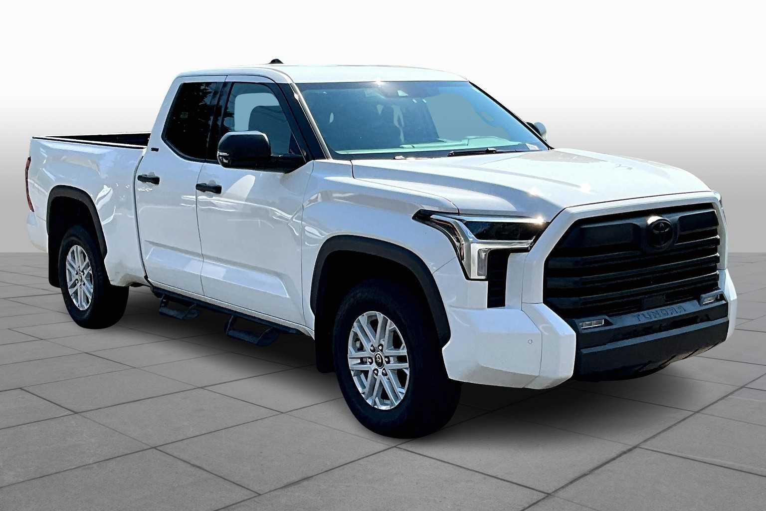 2022 Toyota Tundra SR5 photo 2