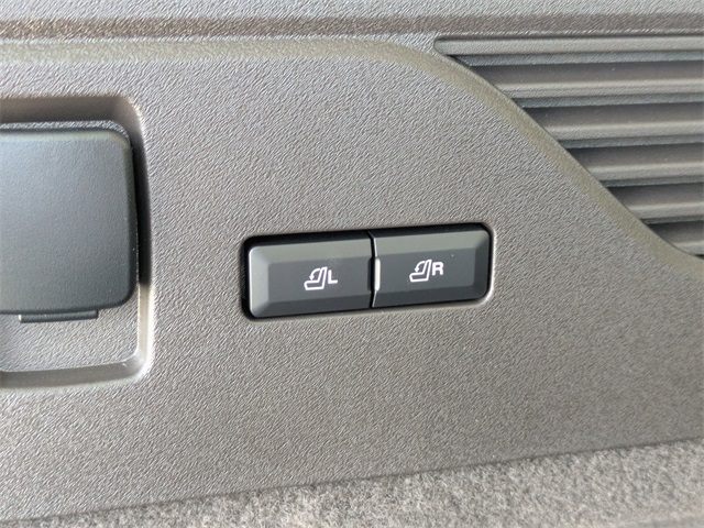 2025 Lincoln Nautilus Black Label photo 13