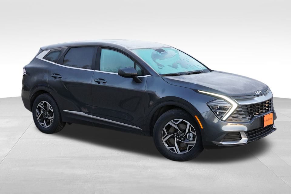 2024 Kia Sportage LX photo 2