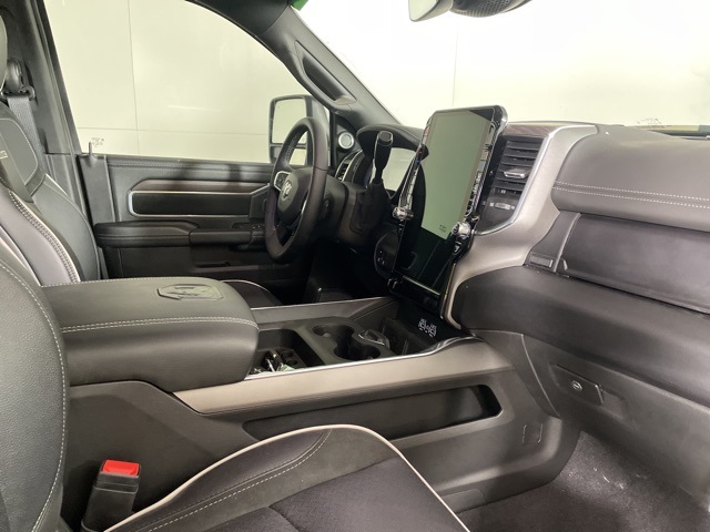 2025 Ram 3500 Laramie photo 13