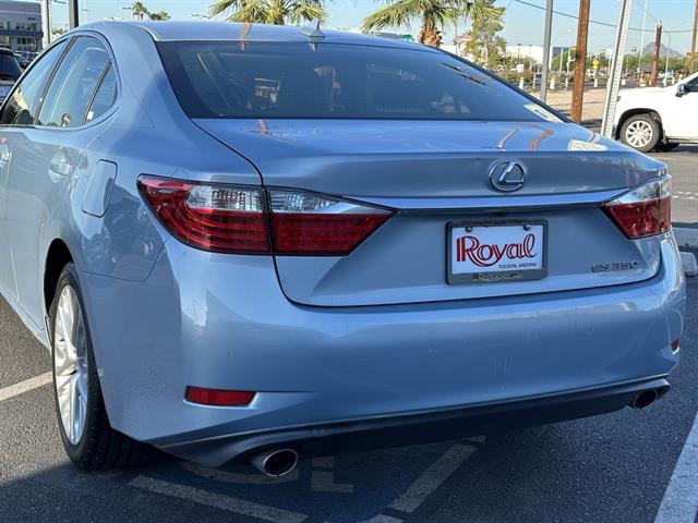2013 Lexus ES 350 Base photo 3