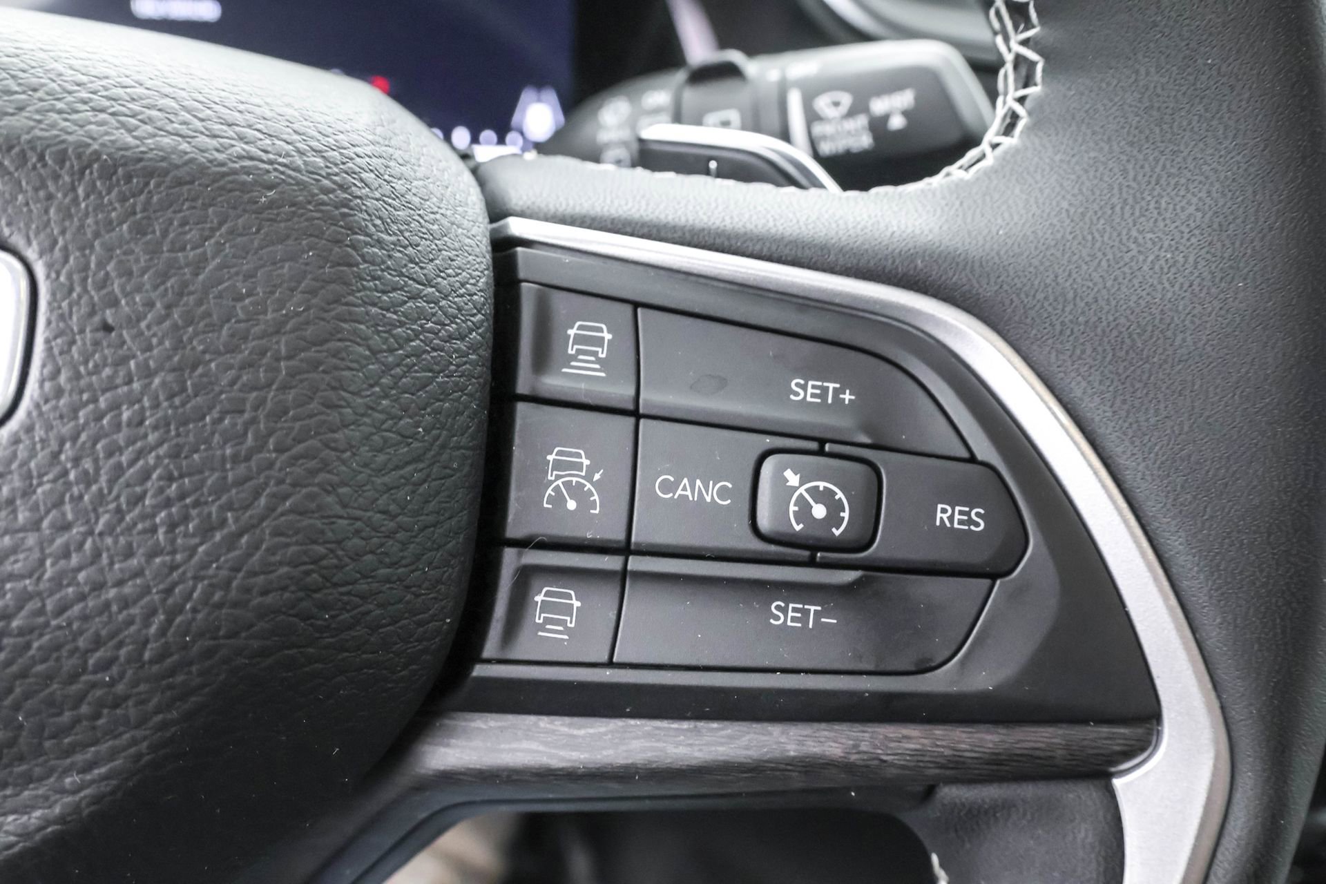 2024 Jeep Grand Cherokee Limited photo 14
