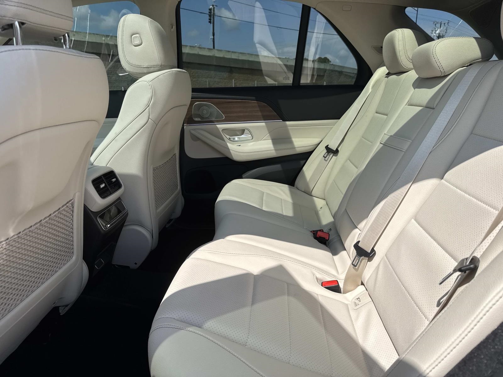 2026 Mercedes Benz GLE 450 4MATIC photo 4