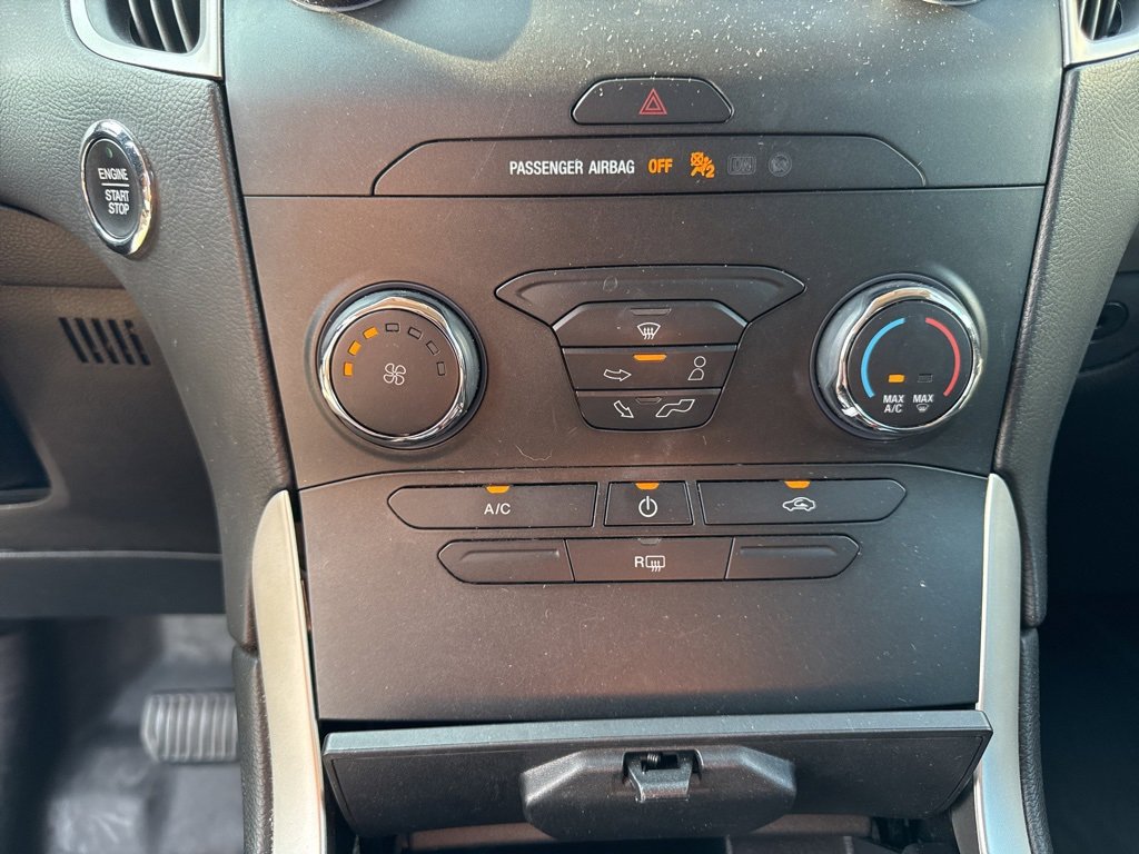 2019 Ford Edge SEL photo 28