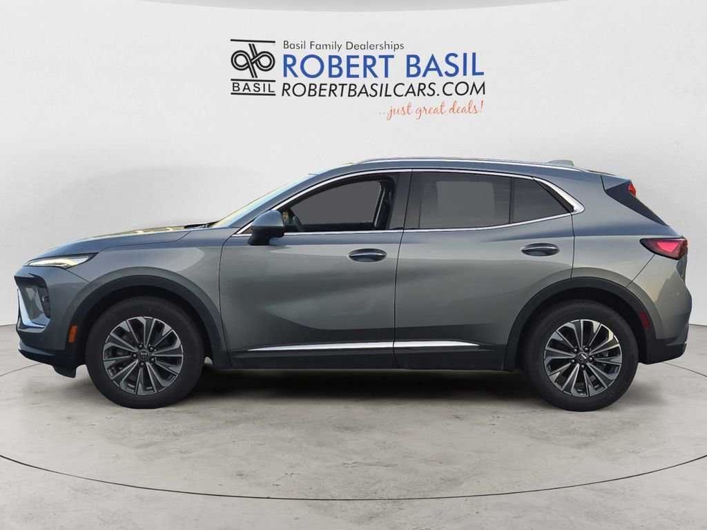 2025 Buick Envision Preferred photo 2