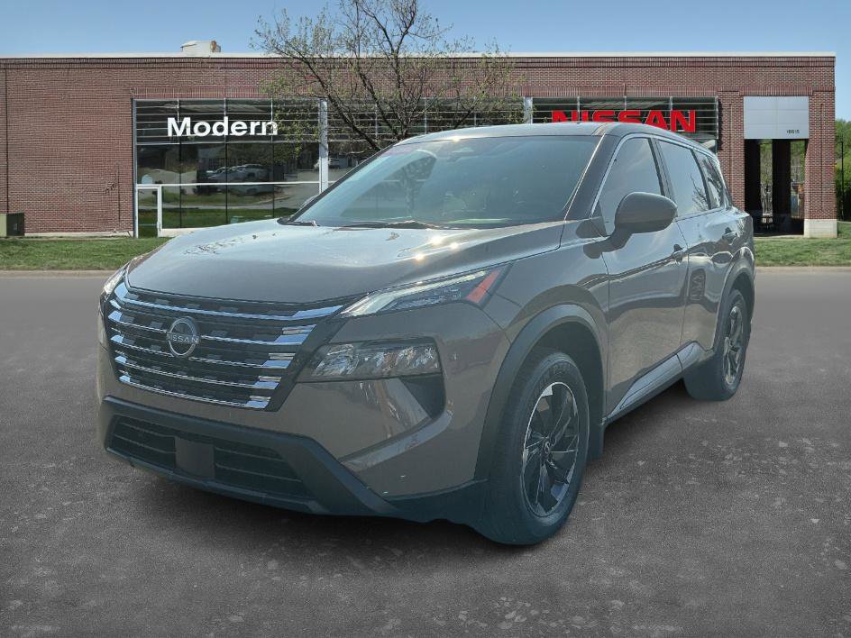 2024 Nissan Rogue SV's photo