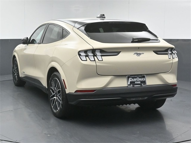 2025 FORD MUSTANG MACH-E - Image 6