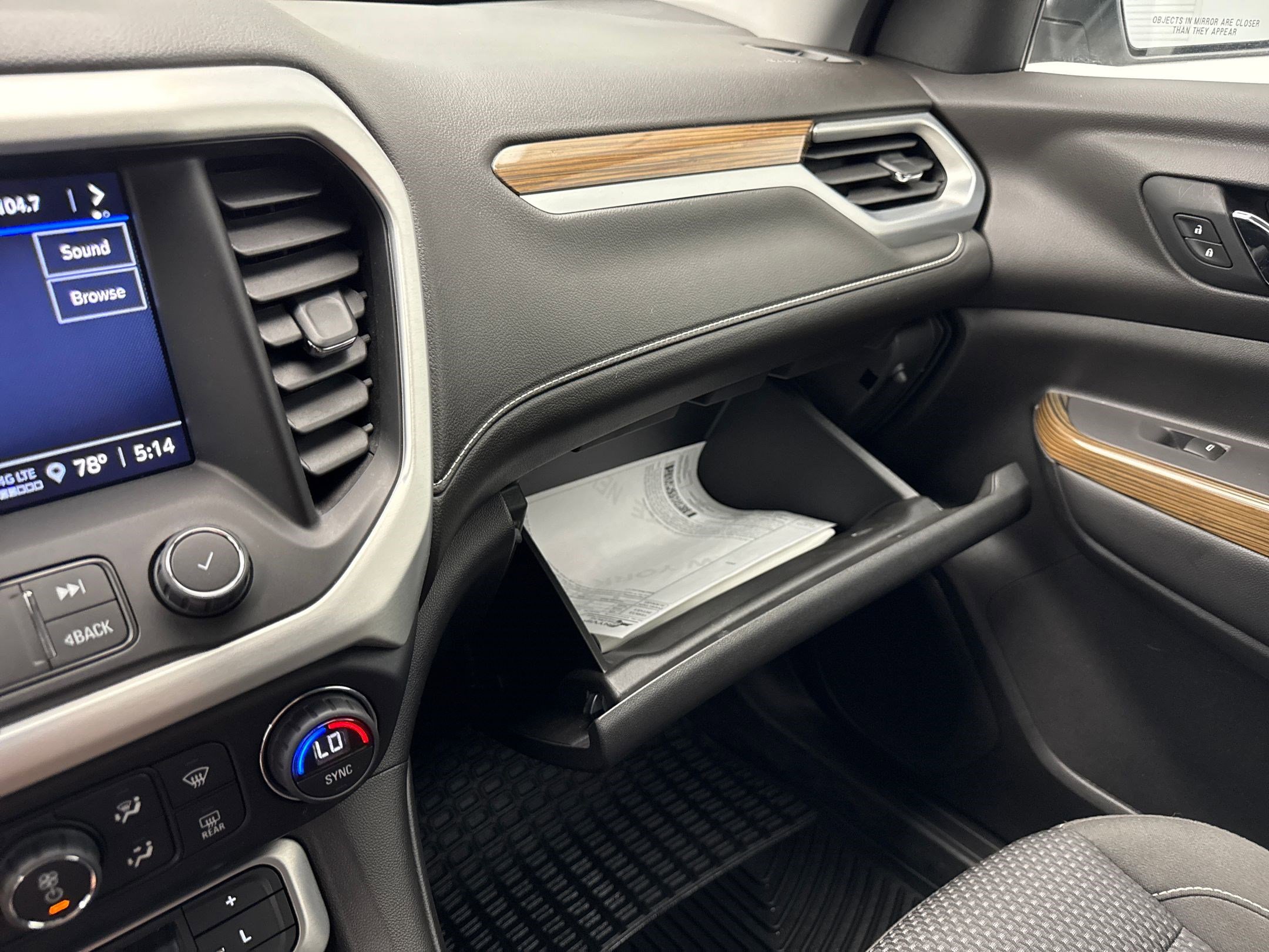 2021 Gmc Acadia SLE photo 39