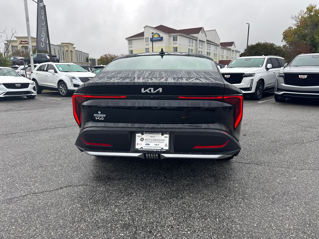 2025 Kia K4 EX photo 3