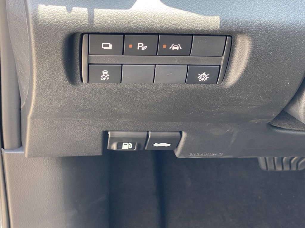 2025 Nissan Versa S photo 15