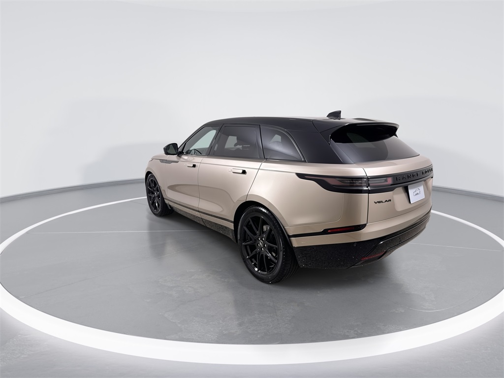 2026 Land Rover Range Rover Velar SE photo 5