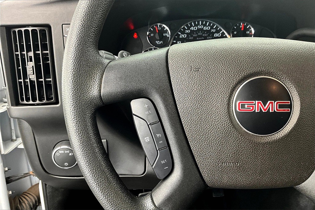 2023 Gmc Savana 2500 Cargo photo 9