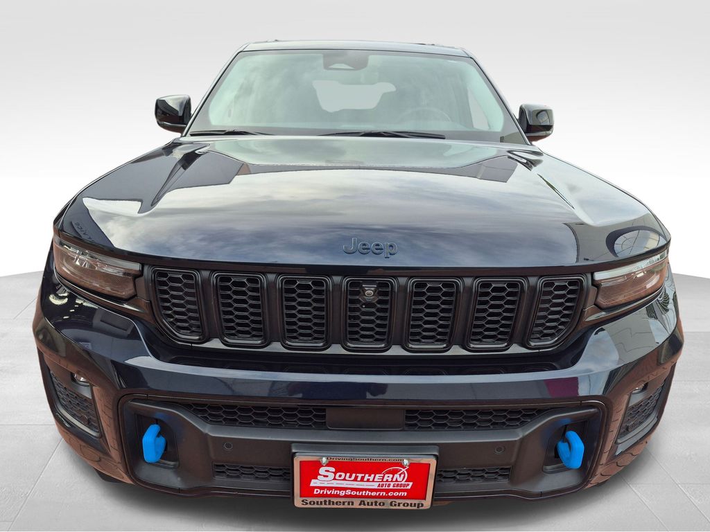 2023 Jeep Grand Cherokee Anniversary Edition photo 7