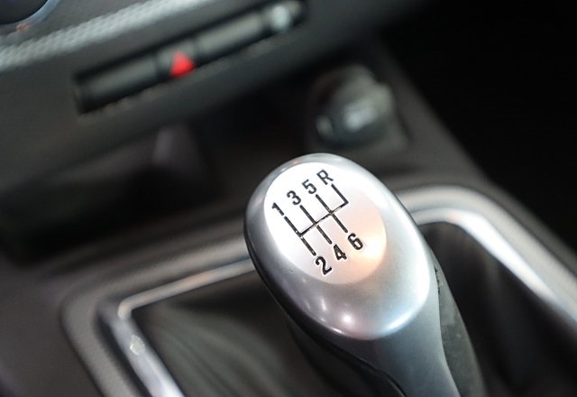 2014 Dodge Challenger R/T photo 23