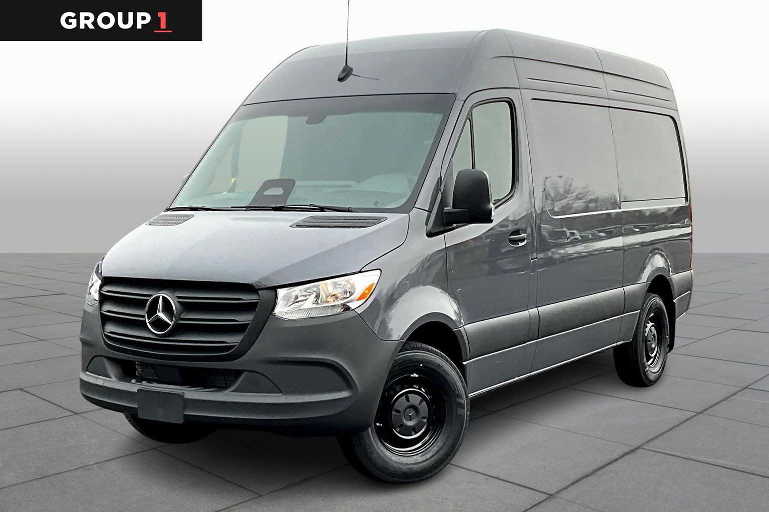 2026 Mercedes-Benz Sprinter Cargo Van Base's photo