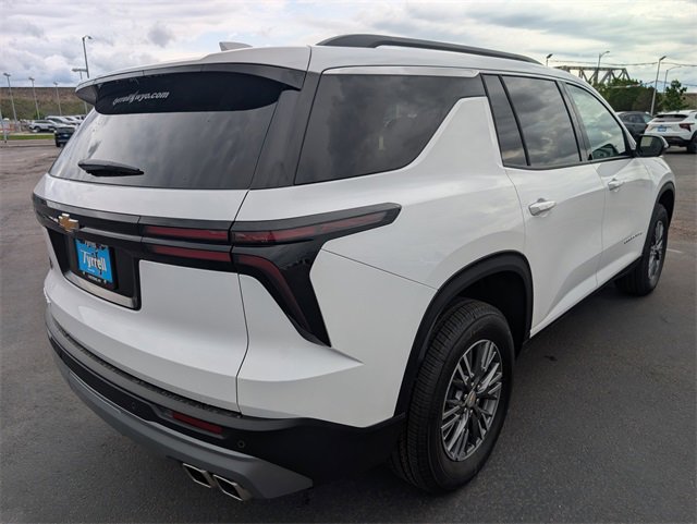 2025 Chevrolet Traverse photo 5