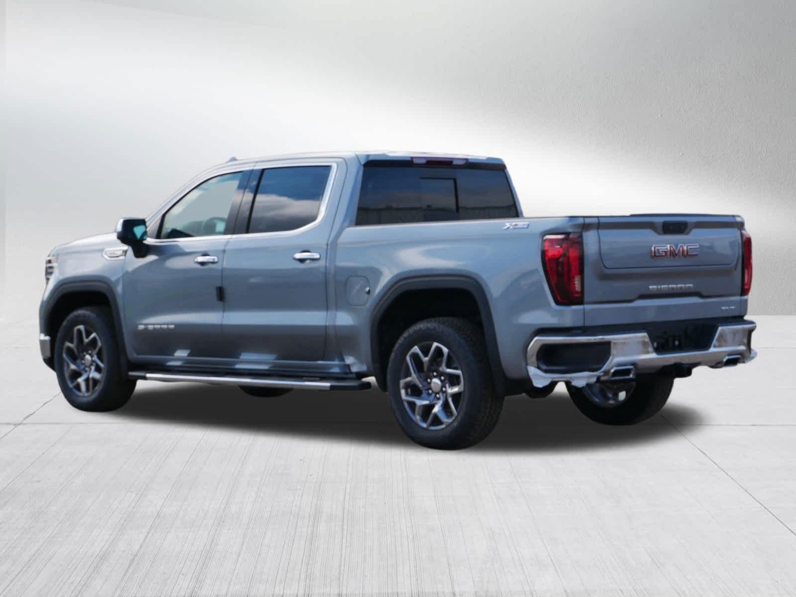 2026 Gmc Sierra 1500 SLT photo 3