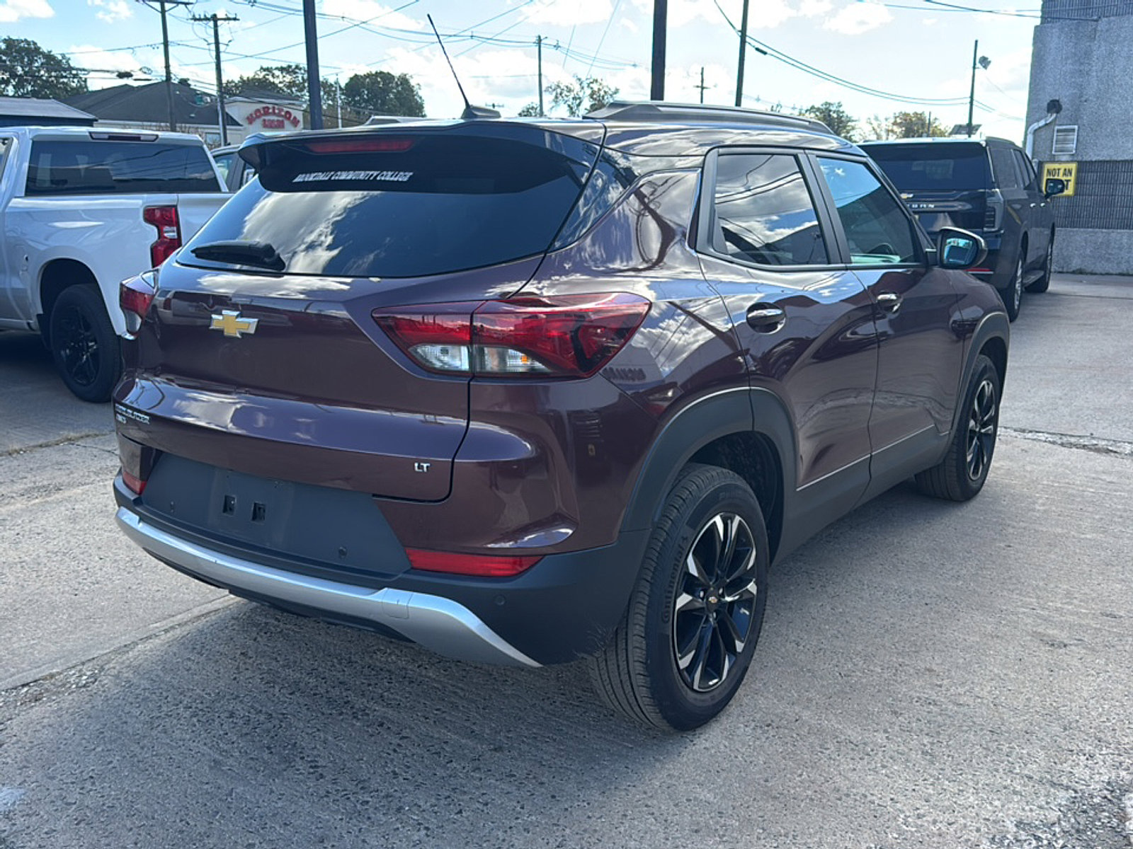 2022 Chevrolet Trailblazer LT photo 3