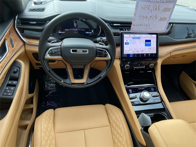 2025 Jeep Grand Cherokee L Summit Reserve photo 13