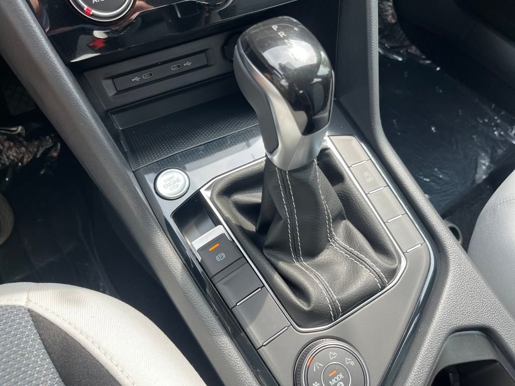 2025 Volkswagen Taos S photo 11