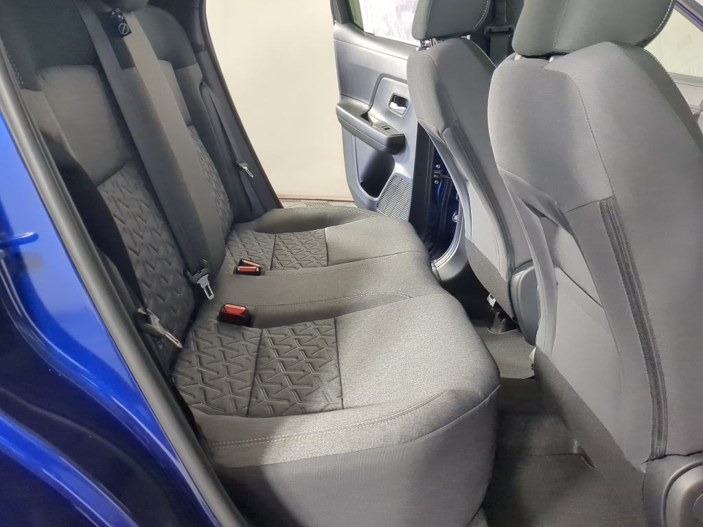 2026 Nissan Kicks SV photo 15