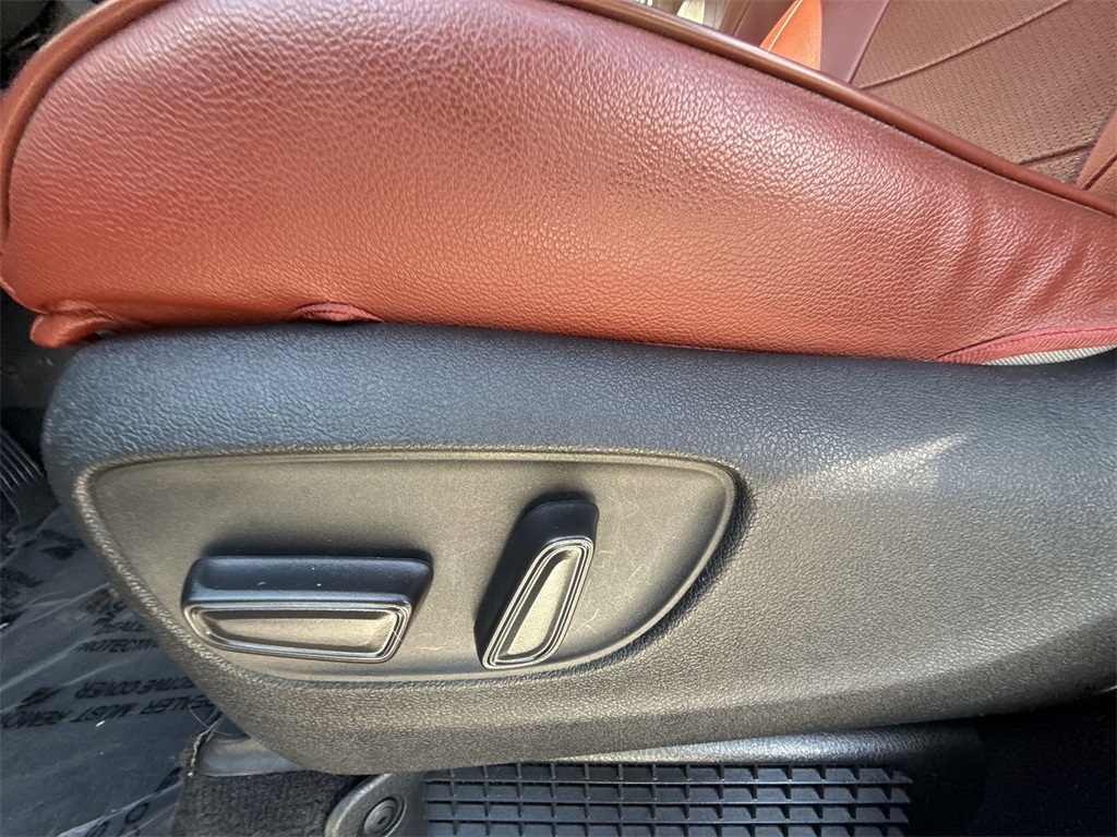 2022 Toyota Sienna LE photo 12
