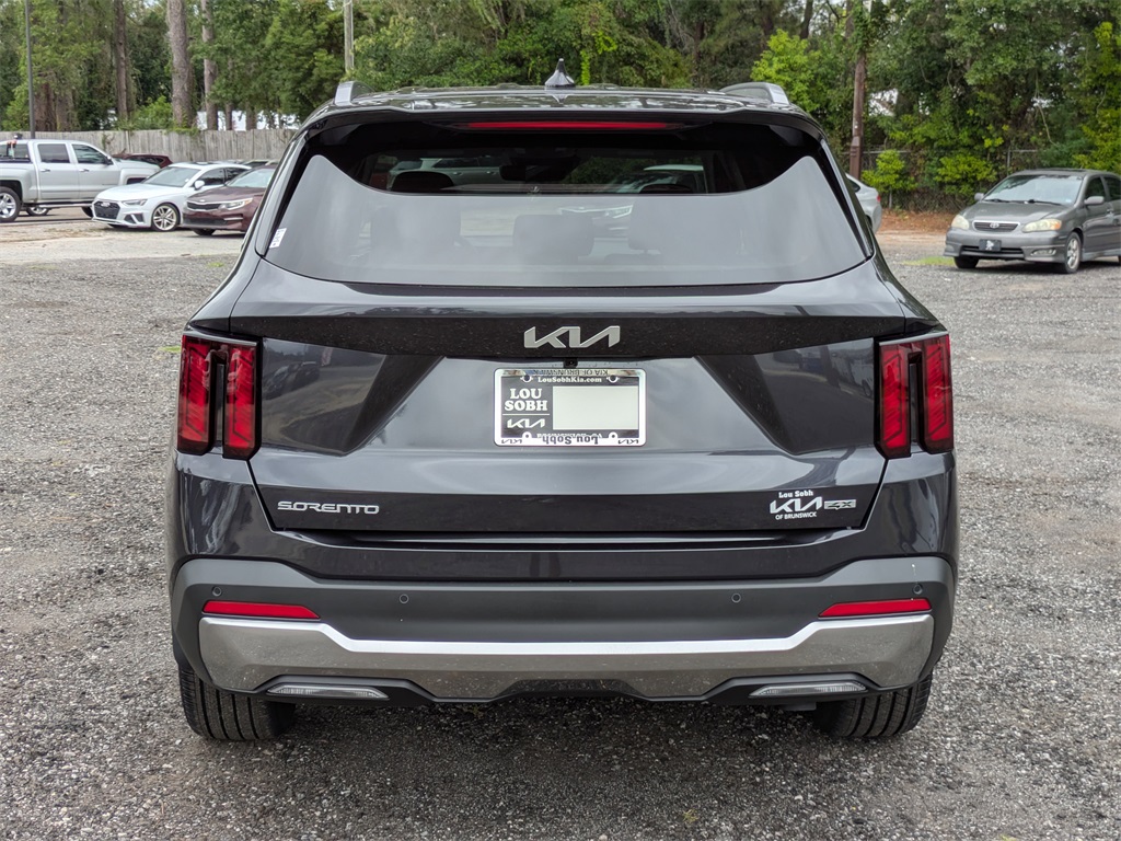 2026 Kia Sorento EX photo 2
