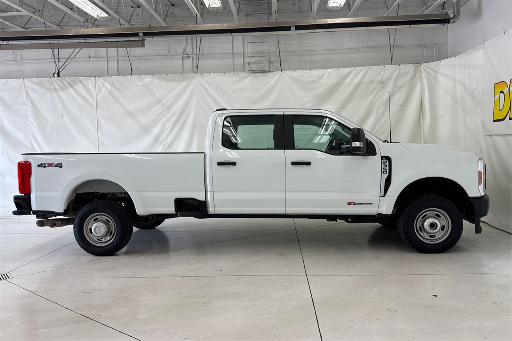 2024 Ford F-350 XL photo 3