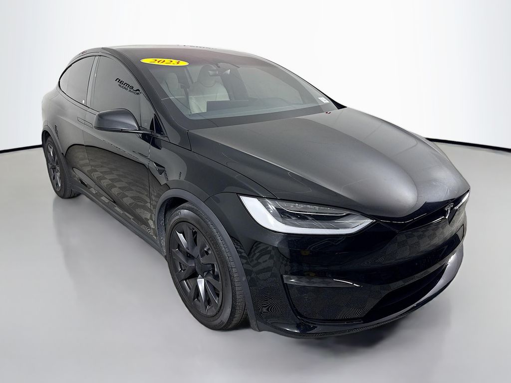 2023 Tesla Model X Long Range's photo