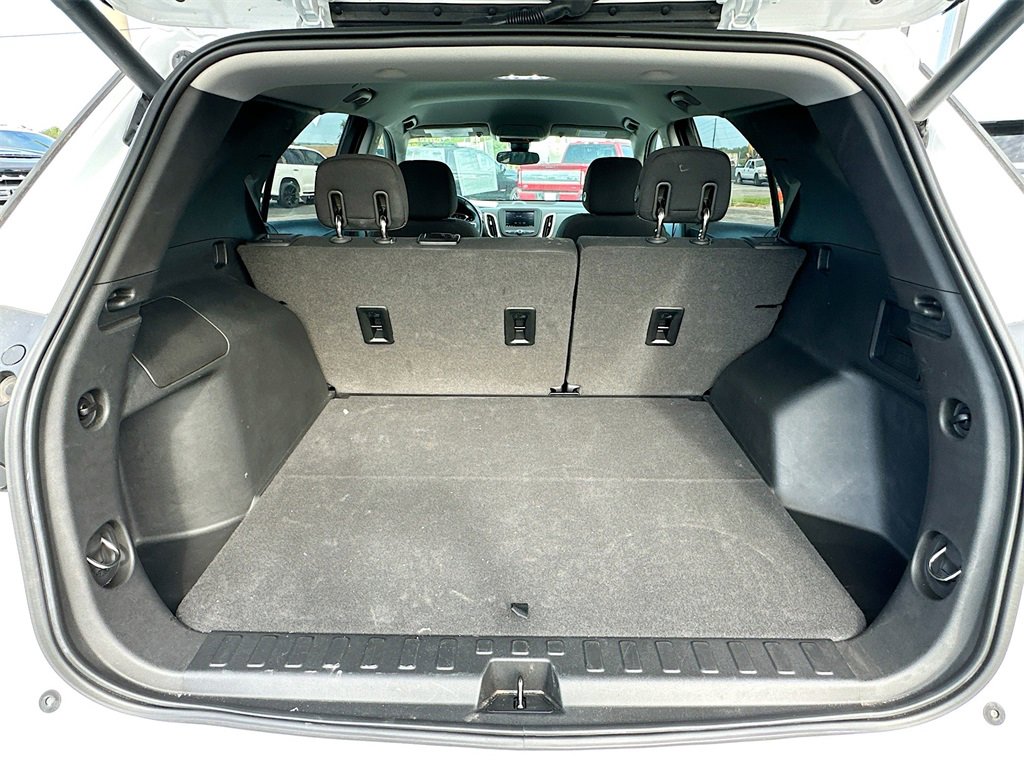 2020 Chevrolet Equinox LT photo 16
