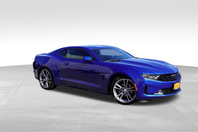 2024 Chevrolet Camaro 2LT photo 2