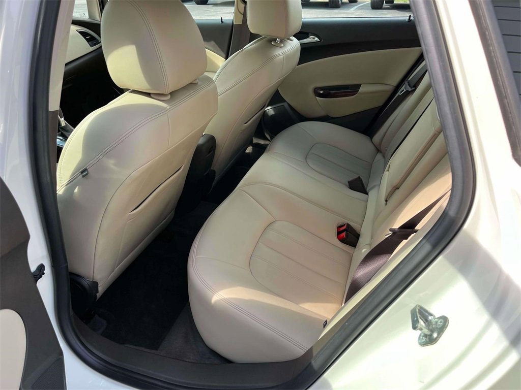 2016 Buick Verano Leather photo 15