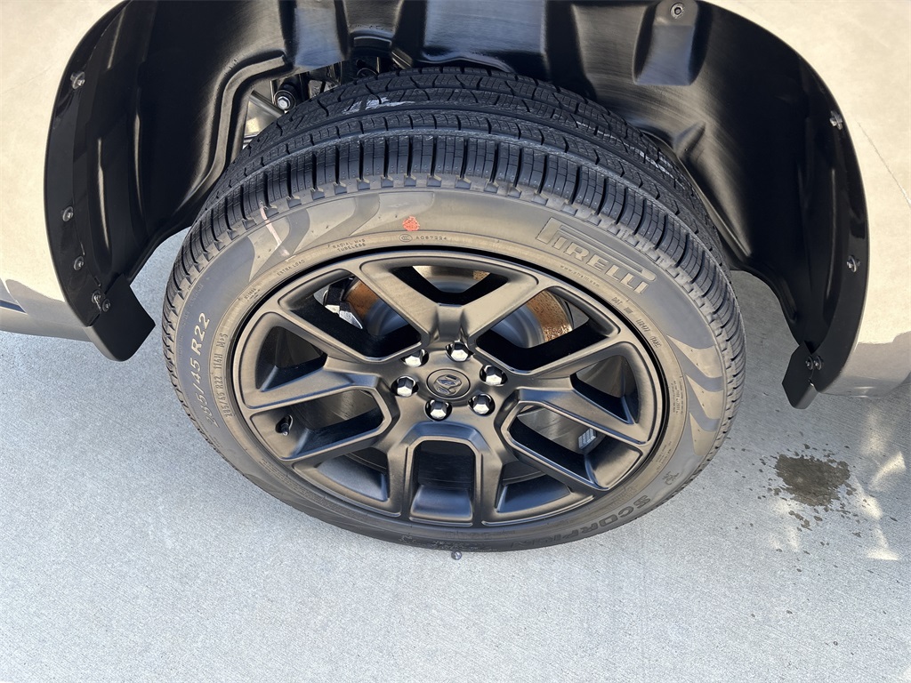 2025 Ram 1500 Laramie photo 5