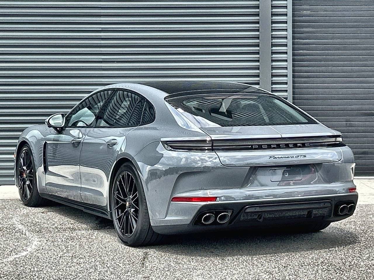 2026 Porsche Panamera GTS photo 11