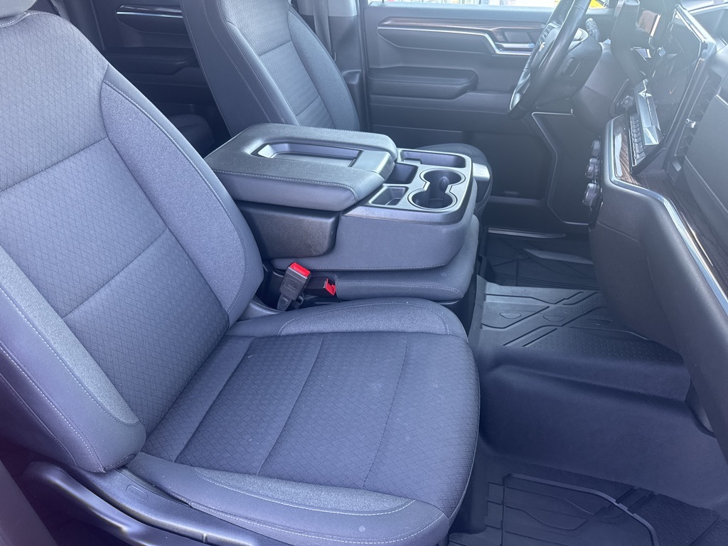 2022 Chevrolet Silverado 1500 LT photo 23