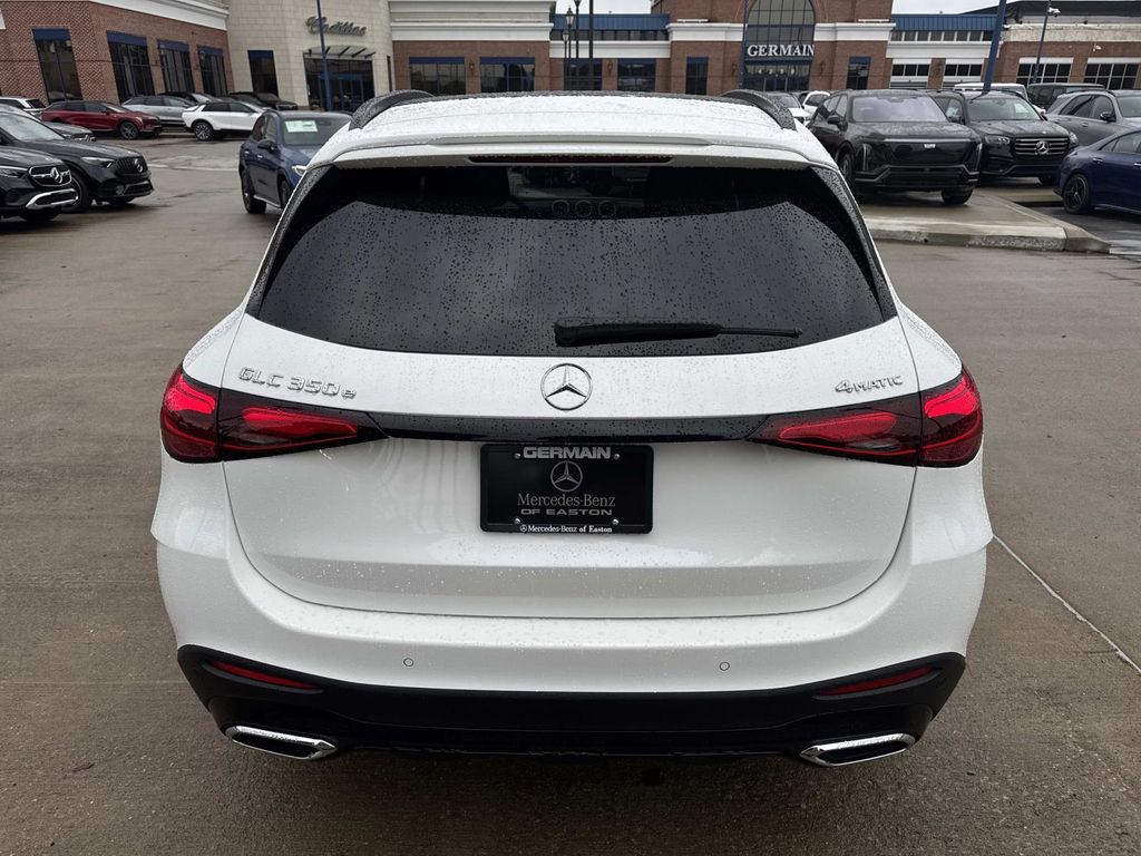 2026 Mercedes Benz GLC 350e 4MATIC photo 3