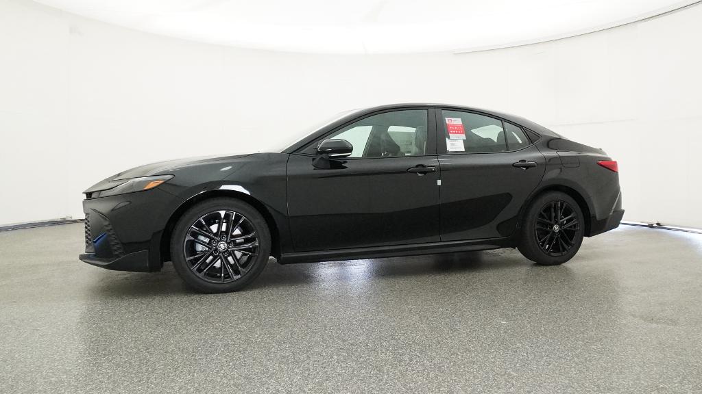 2025 Toyota Camry SE photo 8