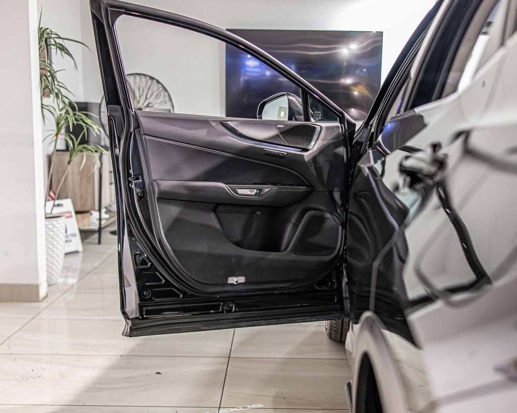 2025 LEXUS NX - Image 29