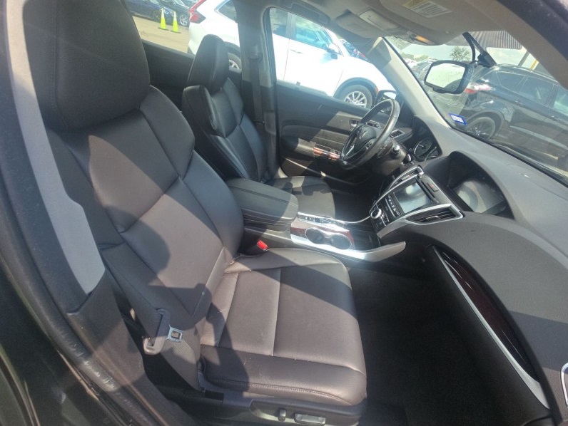 2015 Acura TLX photo 23