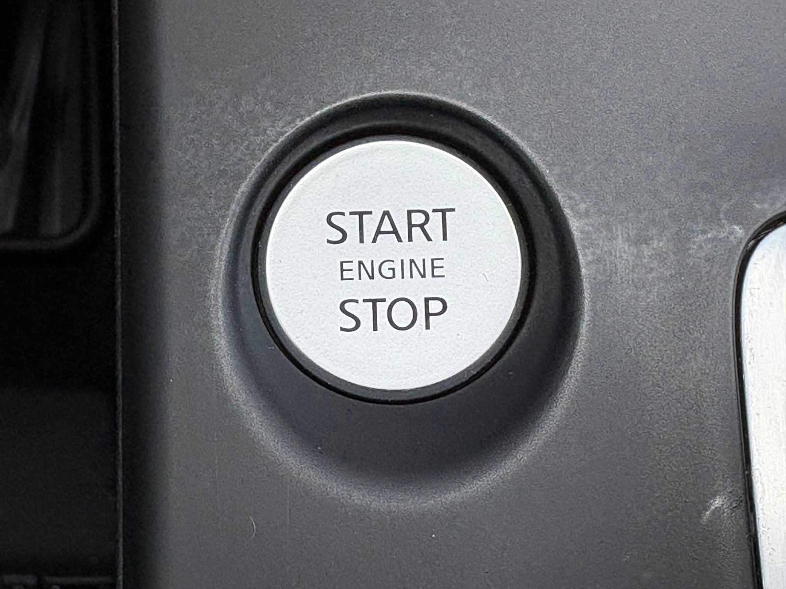 Used 2023 Slate Gray INFINITI LUXE image 20