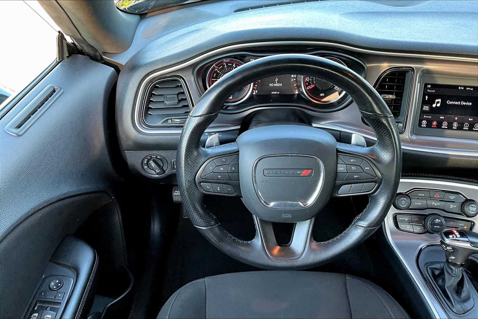 2022 Dodge Challenger R/T photo 5