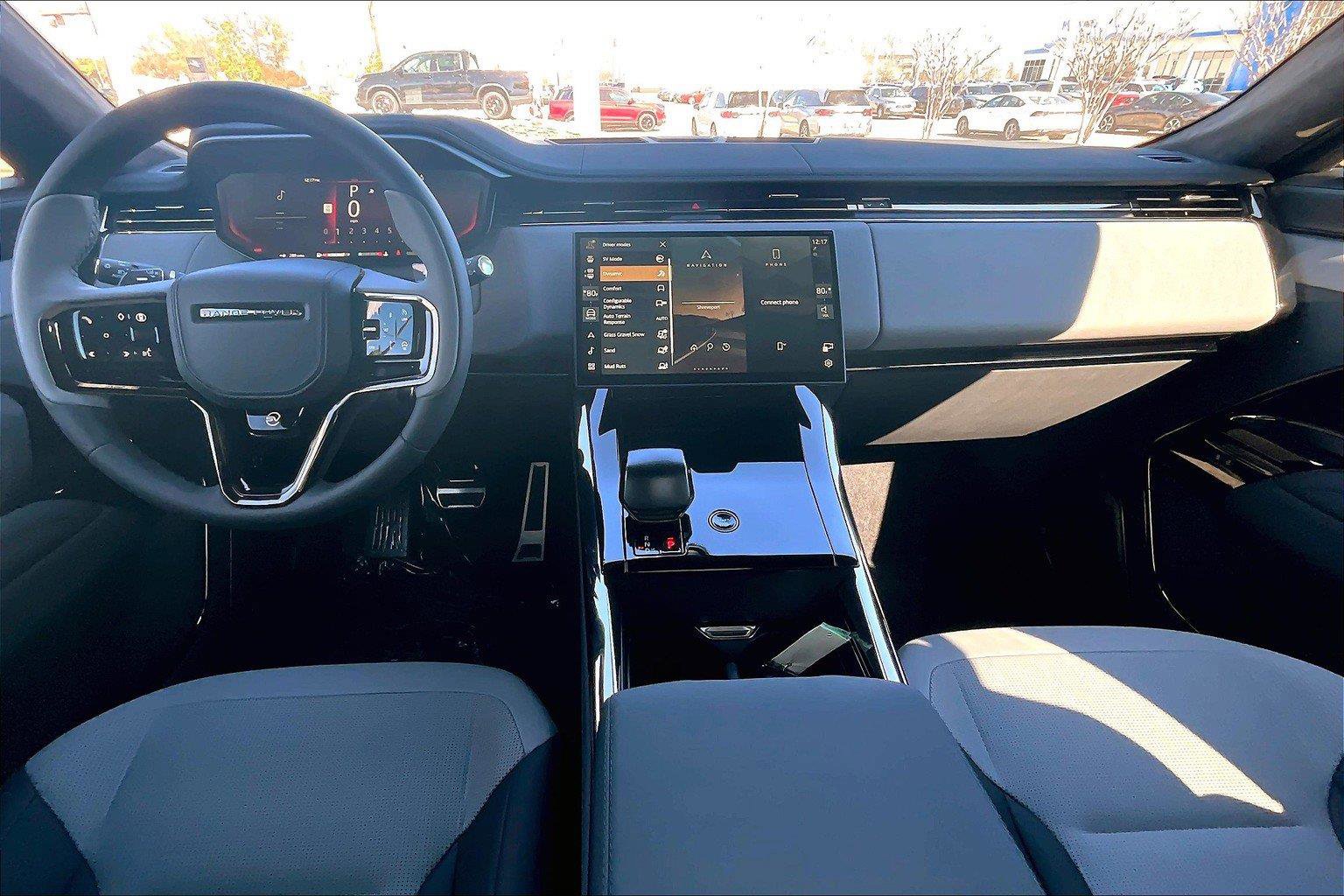 2025 Land Rover Range Rover Sport photo 5