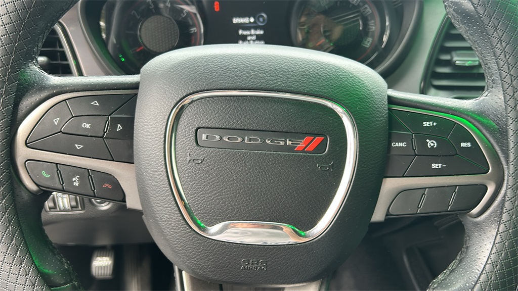 2019 Dodge Challenger SXT photo 17