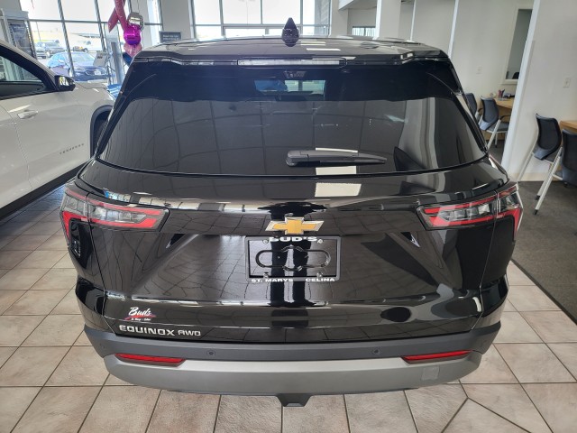 2026 Chevrolet Equinox LT photo 4