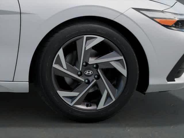 2025 Hyundai Elantra Hybrid SEL Sport photo 8