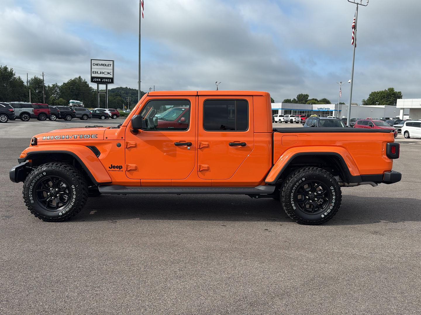2025 Jeep Gladiator Sport photo 3