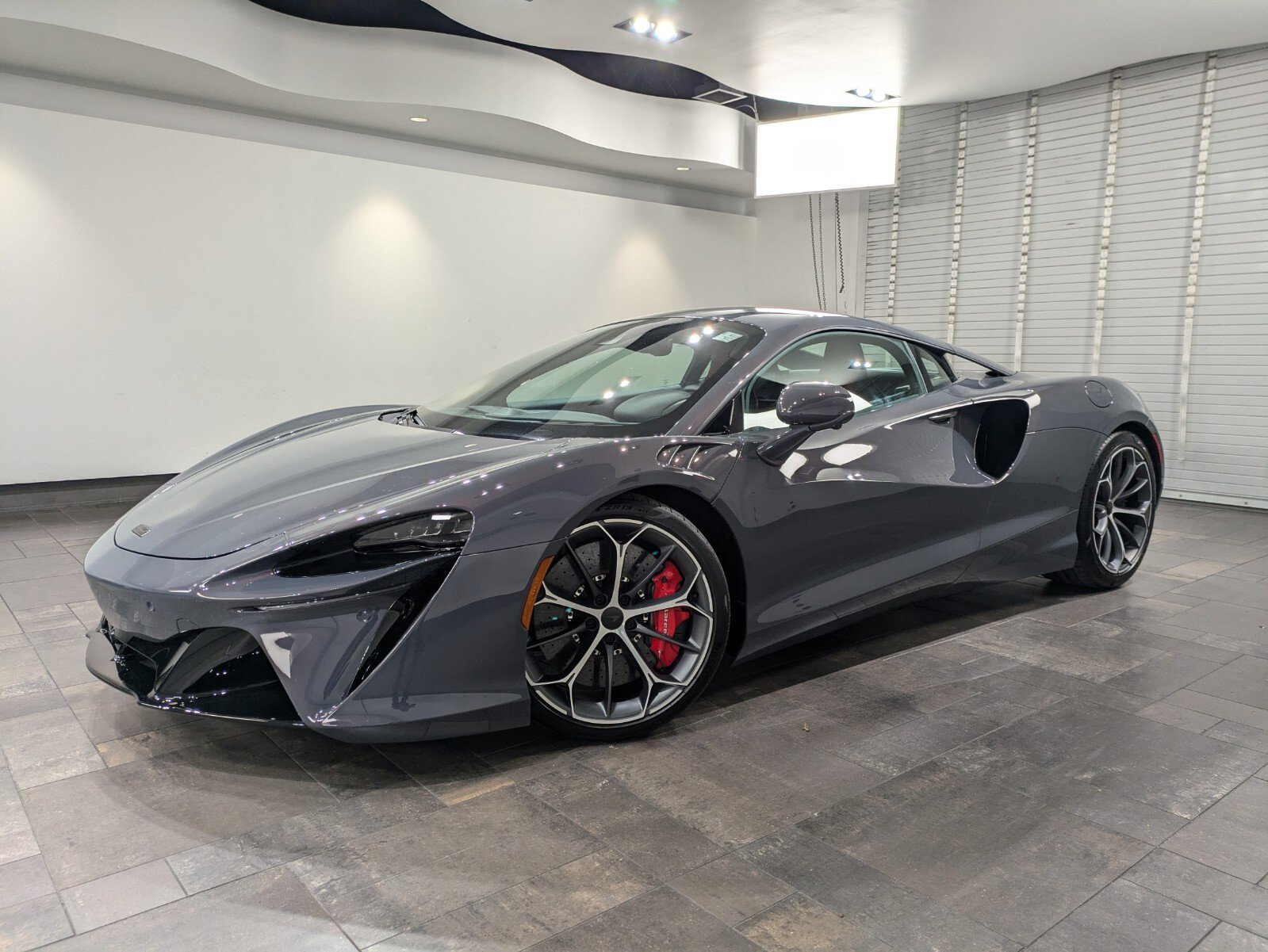 2025 McLaren Artura Techlux