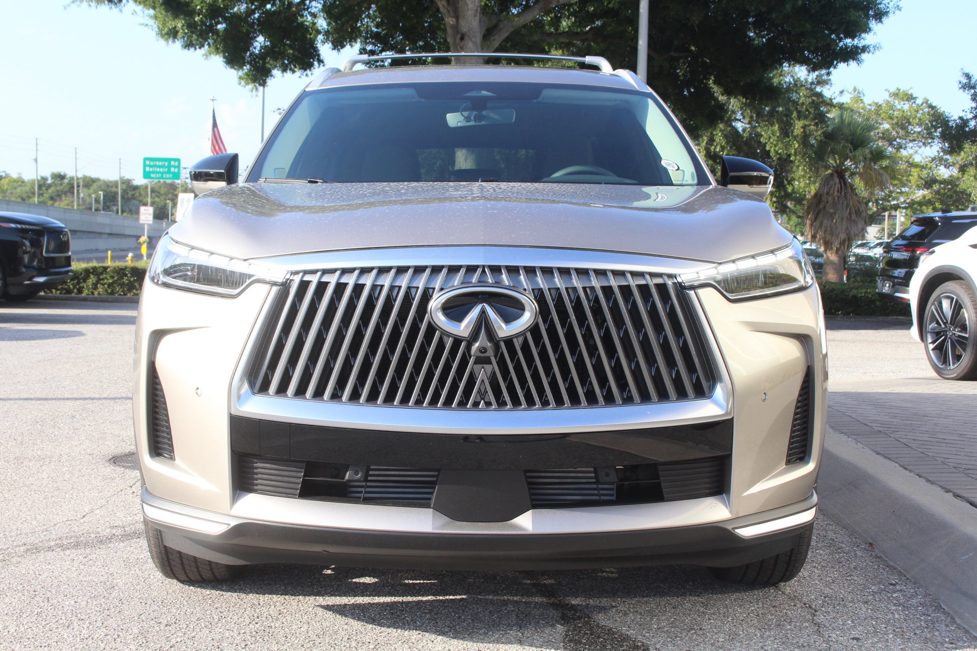 2026 Infiniti QX60 Luxe photo 7