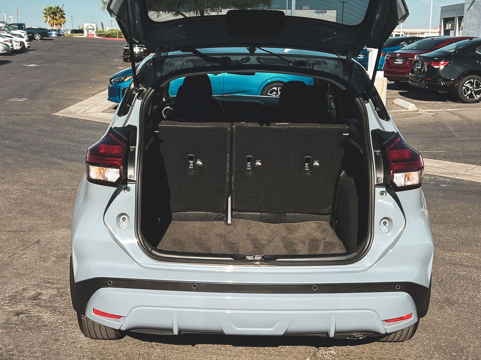 2023 Nissan Kicks SV photo 6